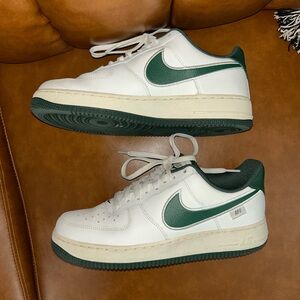 Nike White and Green Sneakers with Vintage Appeal
